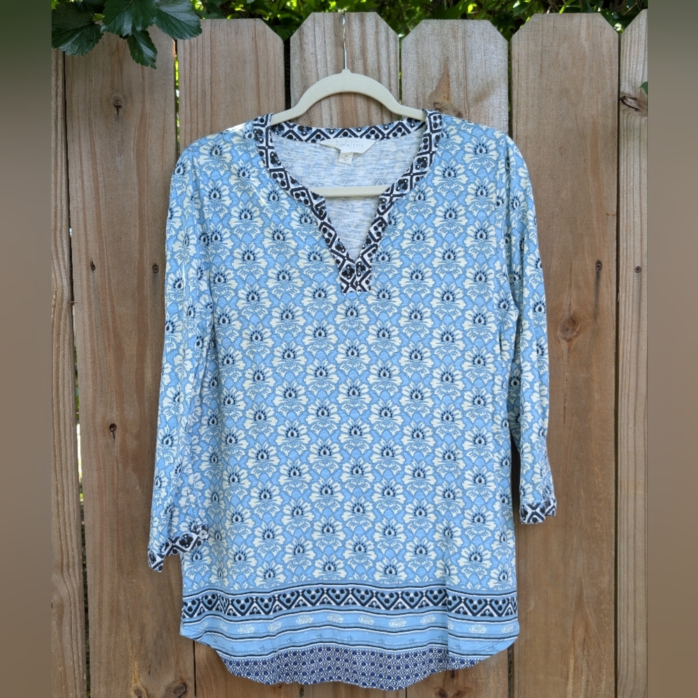 Magnolia Grace women's blue abstract floral top